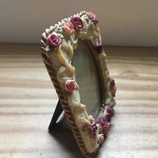 VTG Plastic 3D Relief Multicolor Rose Flowers Rectangle Oval Photo Frame 4.75"H