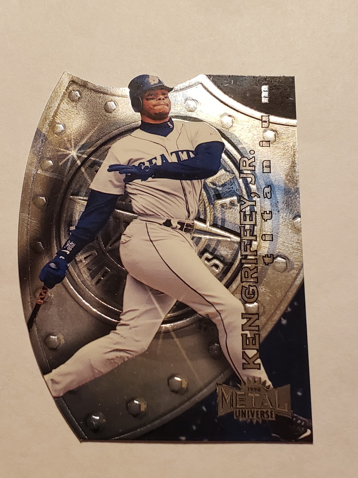 DIE CUT 1998 Metal Universe Titanium Ken Griffey Jr #1T