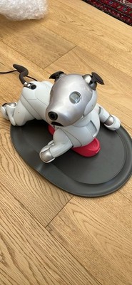 Sony AIBO ERS-1000 Entertainment Robot Dog - Ivory White (WORKING WITH CHARGER)