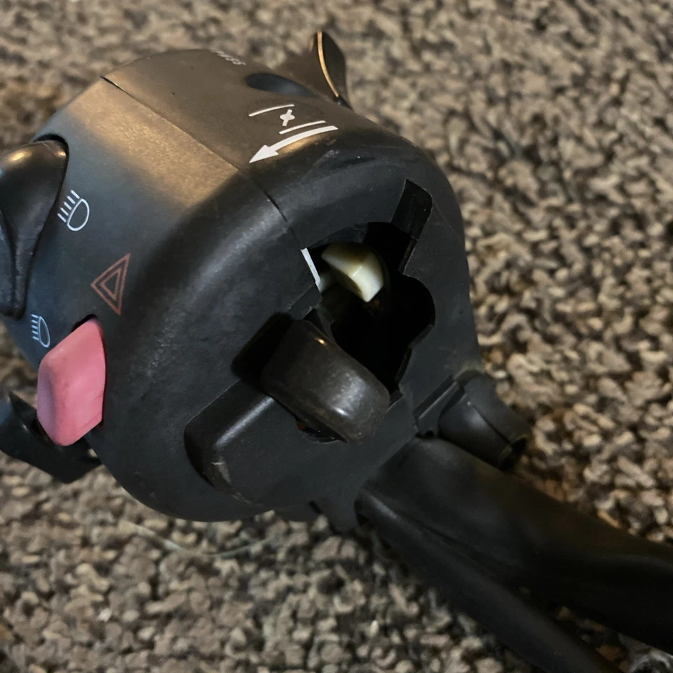 Interruptor de control lateral izquierdo Triumph Adventurer 900 1999 faro señal bocina estrangulador Foto 4 de 4