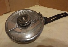 Ancien projecteur de lampe soucoupe Butler's Mark II avec barre de montage