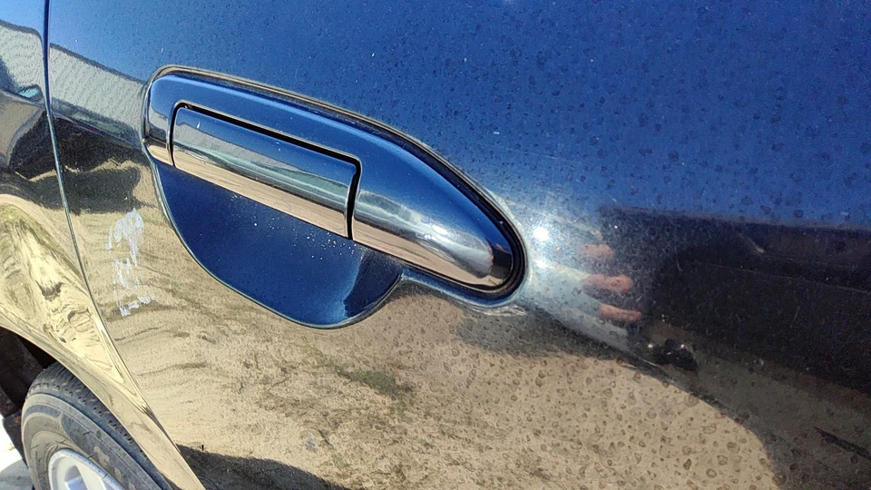 Manija de puerta exterior trasera derecha para pasajero Infiniti G20 1999-02 OEM trasero Kh3 negro Foto 2 de 3