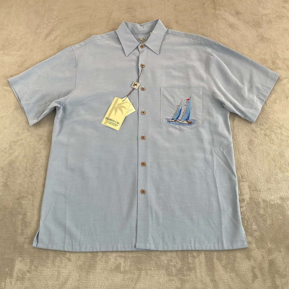 Camisa masculina Bamboo Cay Sailing the Good Life Camp bordada azul pequena nova com etiquetas $124 - Imagem 4 de 4