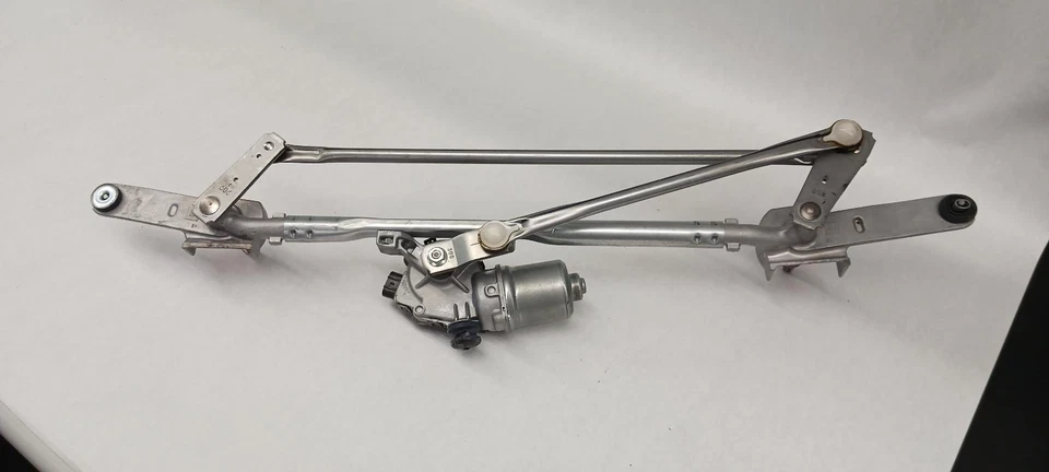 2022 CHEVROLET TRAVERSE Wiper Motor Front w/linkage OEM 18 19 20 21 22 - Image 4 of 4