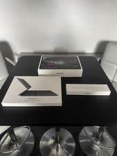 Apple iPad Pro 11in 2019- 64GB - Space Grey- Wi-Fi  Bundle! No plug or cable