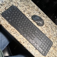Logitech Signature MK955 Slim Combo K950 Keyboard  M750 Large Mouse W/ Dongle