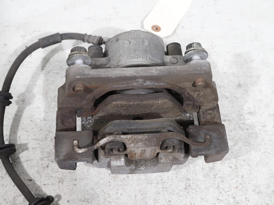 Pinza de freno delantera derecha BMW F10 OEM 2011-2016 528i 535i 550i 2,0 L N20 Foto 4 de 4