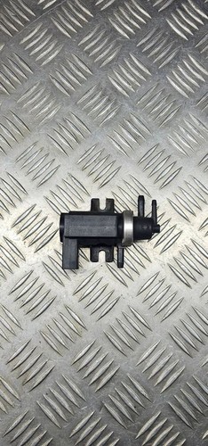 Audi A6 S6 C5 4B 1997 Benzin 142kW Turbolader Druckwandler Magnetventil 72290320