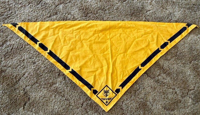 BSA Cub Scouts Boy Scouts of America Bandana Neckerchief Yellow Vintage Scarf