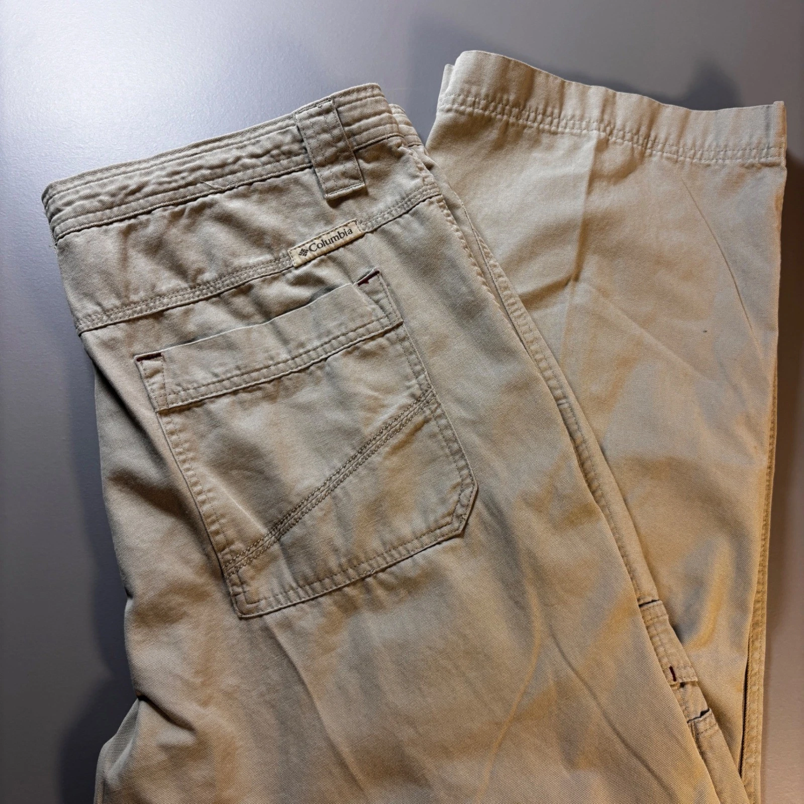 Columbia Sportswear Omni-Shield Cargo Hiking Pants Khaki Tan Men's Size 38x32in
