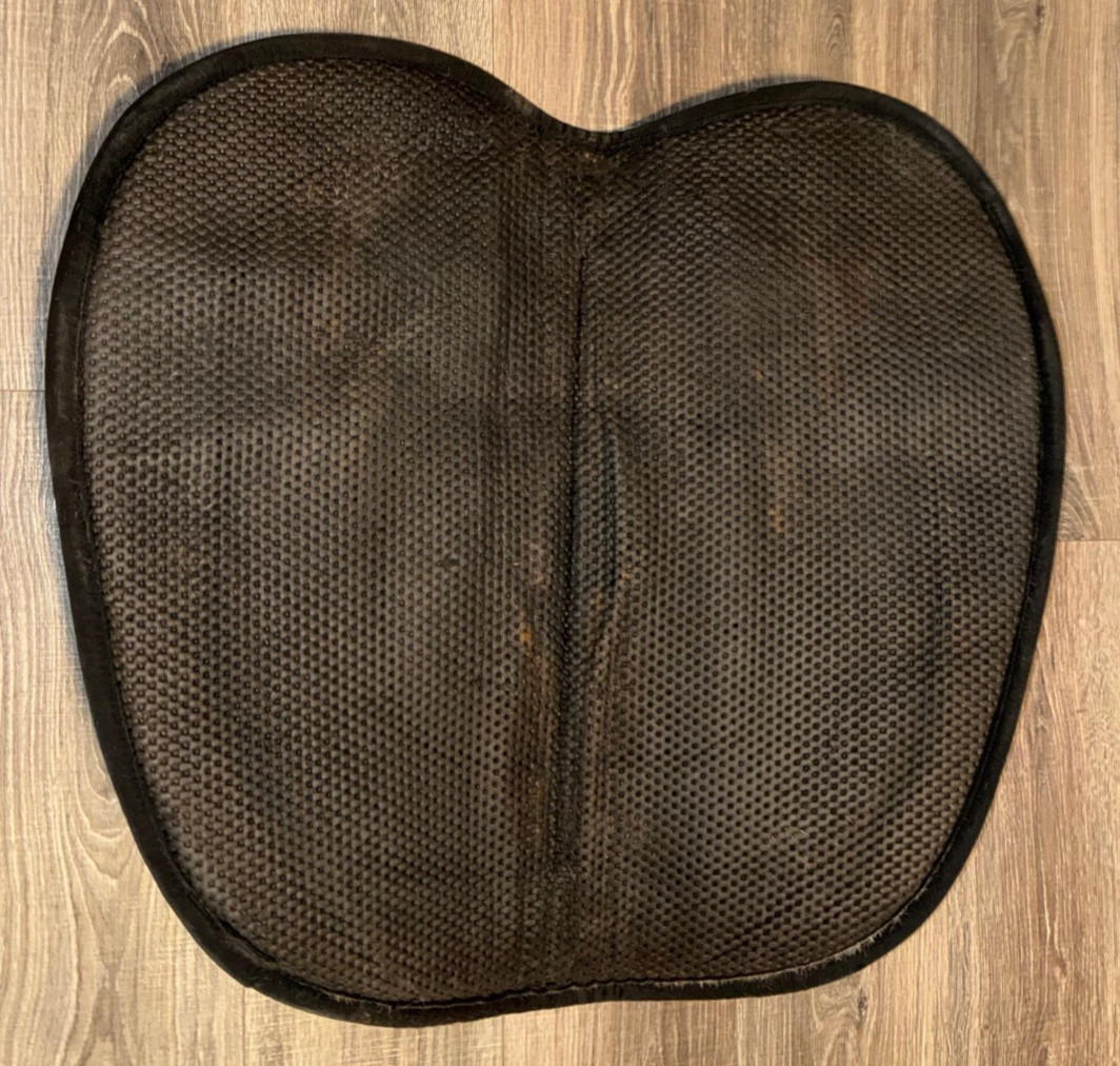 REINSMAN BLACK TACKY TOO WESTERN CONTOURED PAD 26'' X  29 1/2''