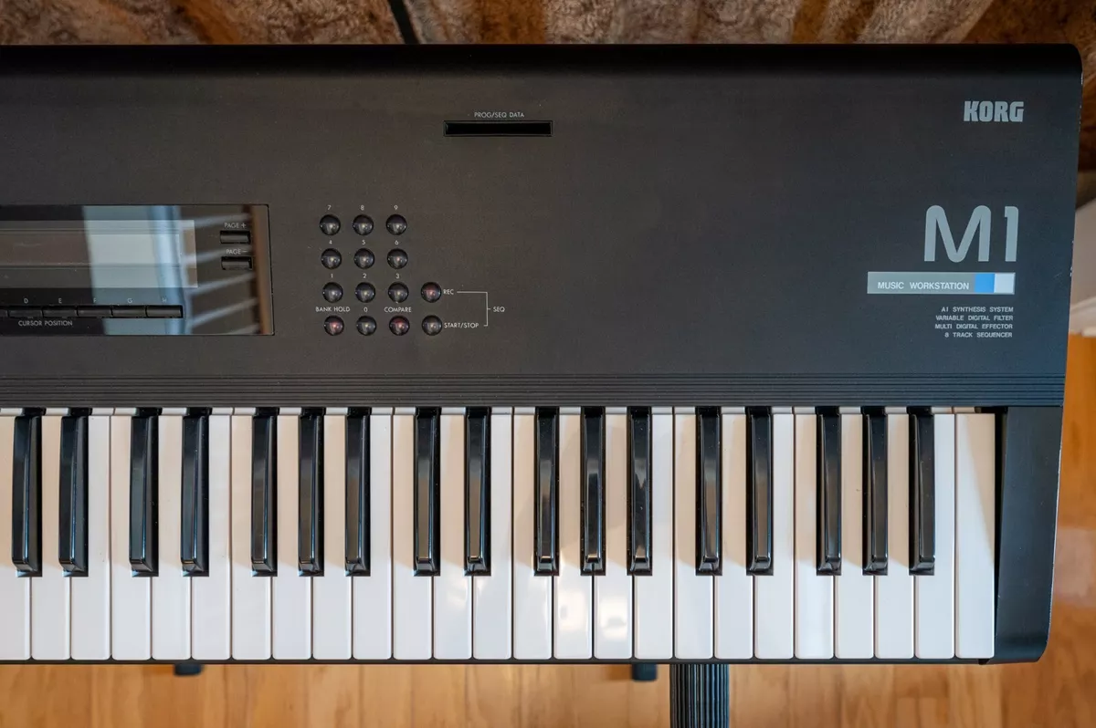 Classic Korg M1 61-Key Keyboard Synthesizer Music Workstation w/Accessories