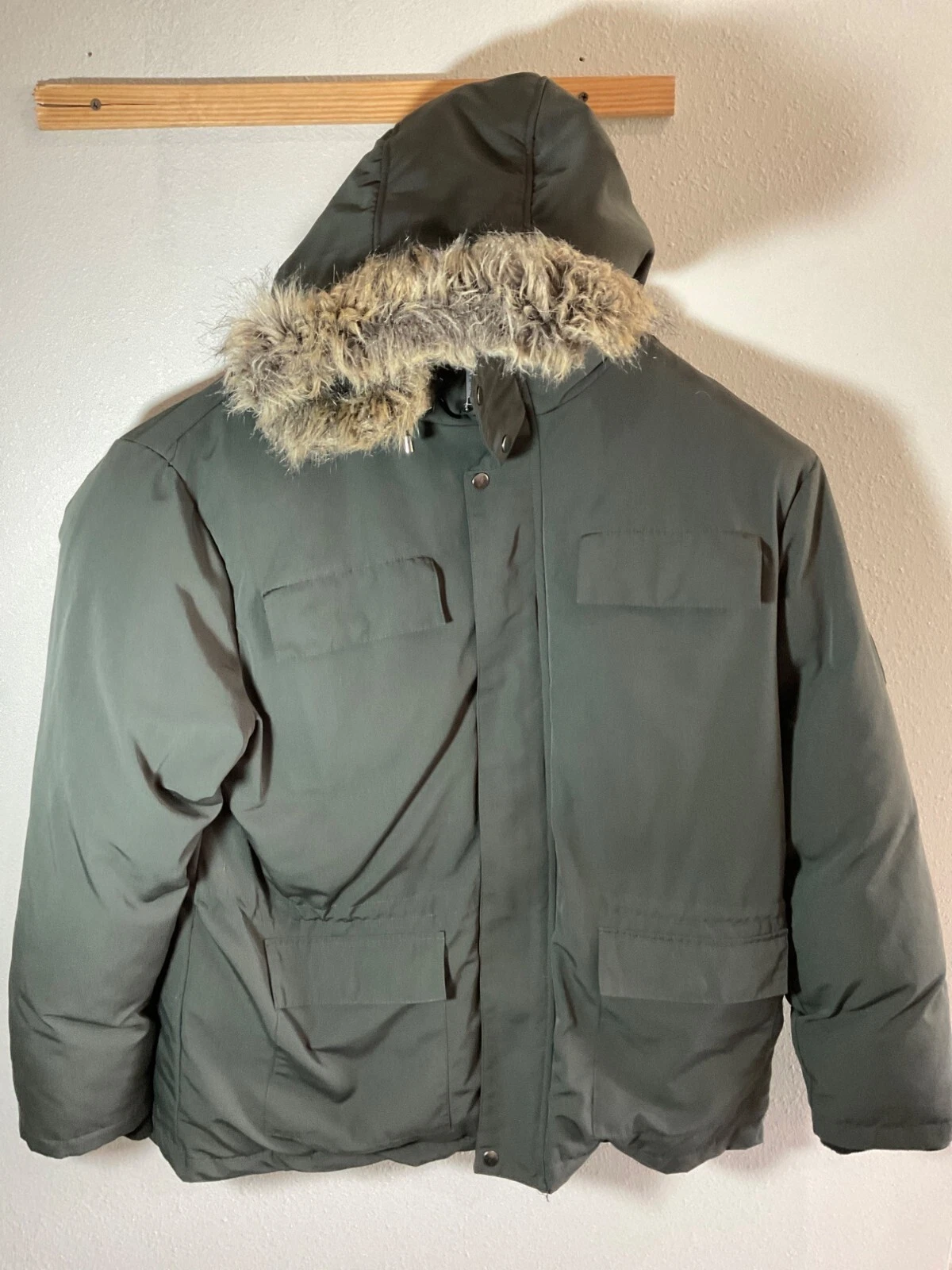 BoohooMAN Mens Green Puffer Jacket With Faux Fur Hood XL