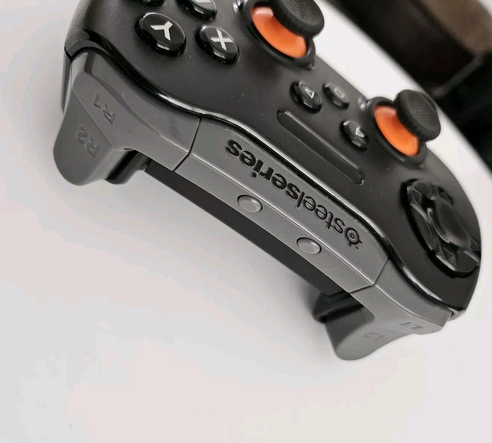 SteelSeries Stratus XL Bluetooth Wireless Gaming Controller Windows/Android - Image 2 of 4