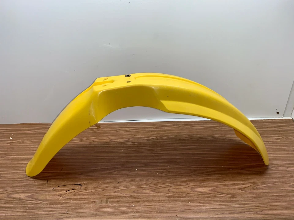 Guardabarros delantero de plástico Suzuki RM125 1999 53111-27C02-25Y Foto 3 de 4