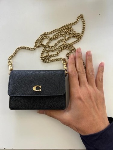 COACH C6718 Custodia per carte mezzo flap in pelle ciottolata nera, borsa a tracolla - Foto 7 di 15