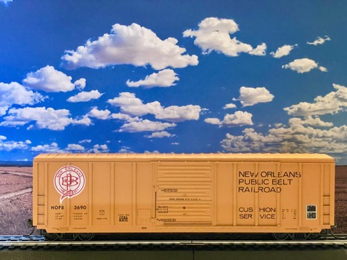 Cinturón público HO Roundhouse PS 50' Ribside Box Car New Orleans NOPB #3690 con Kadees | Zustand: New