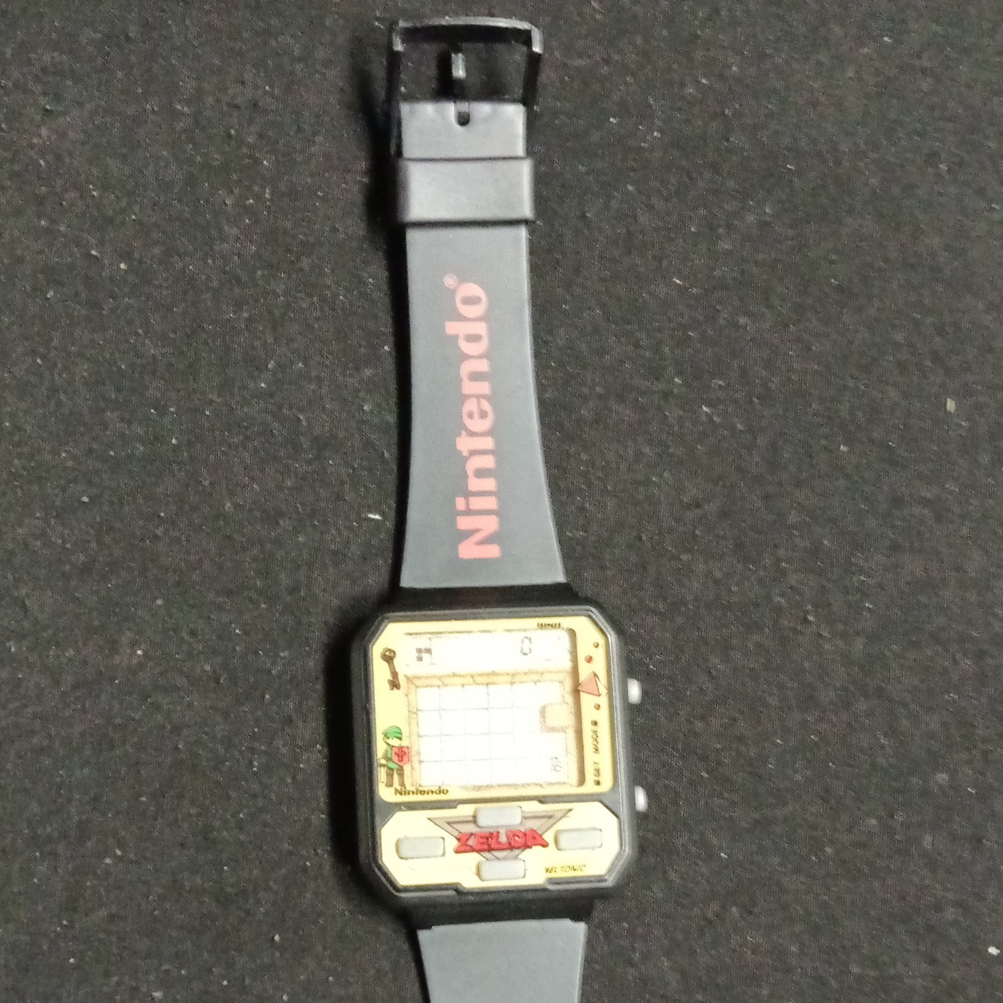 Nintendo Zelda Digital LCD Quartz Wristwatch Black Plastic Strap Vintage 1989