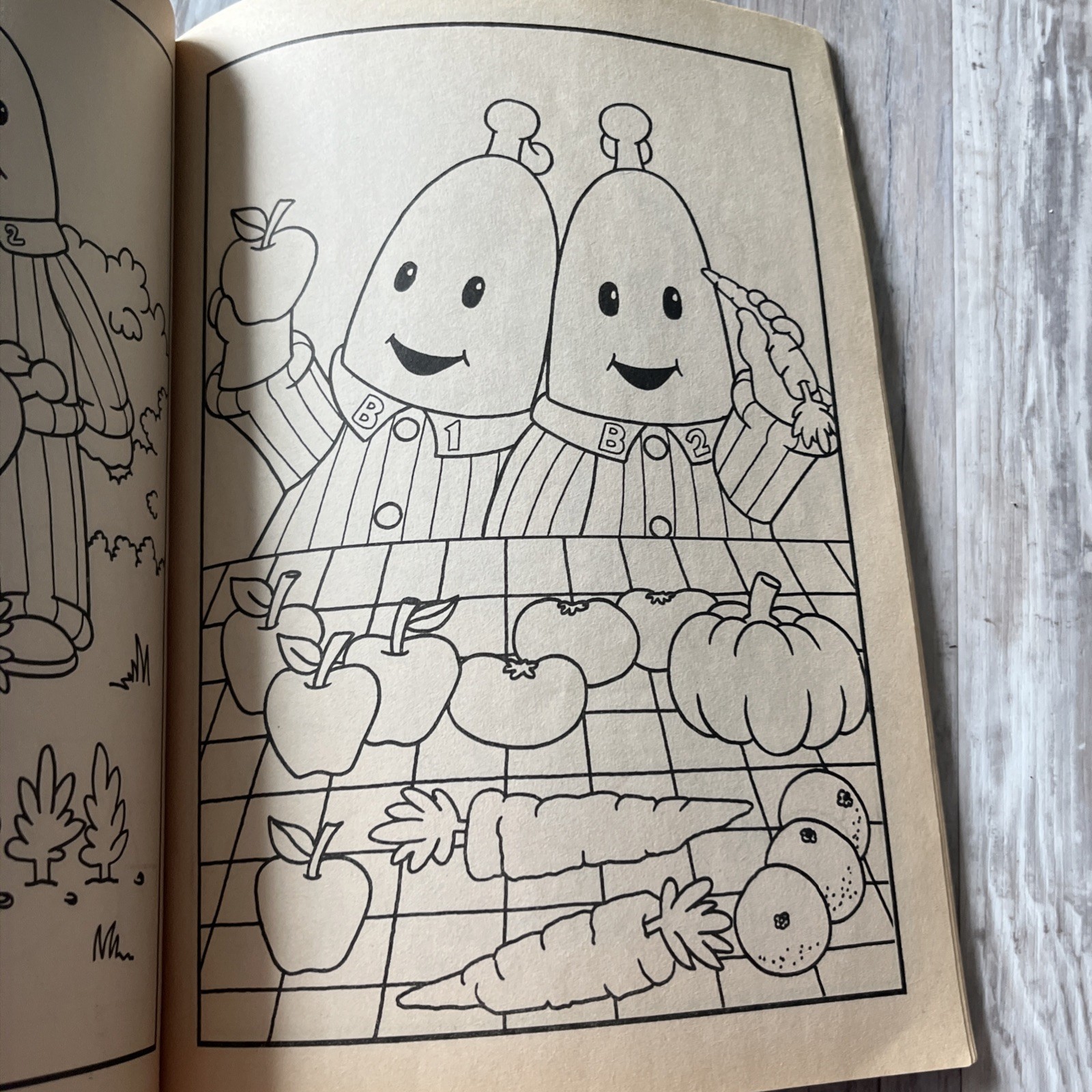 BANANAS IN PAJAMAS Pyjamas Super Coloring Book #8438 1996 Golden Books VTG RARE