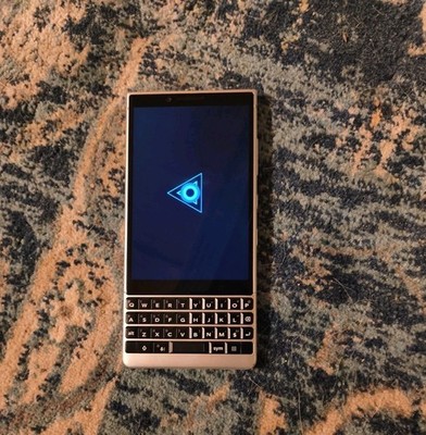 Blackberry Key2 64gb - Single SIM - Silver Edition Rare LTE Qwerty BBF100-2