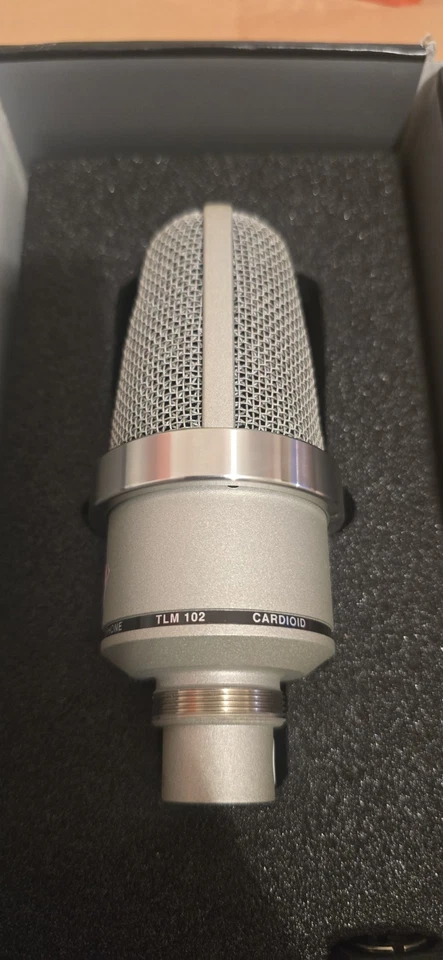 Neumann microfono da studio TLM102 - Immagine 4 di 4