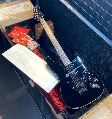 Fender TOM Morello ST schwarz mit Hartschalenkoffer E-Gitarre gebraucht aus J...