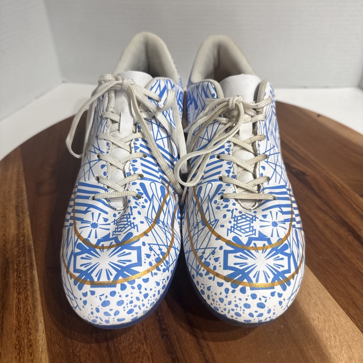 Biayvisas Men\'s Soccer Cleats Blue White Gold Detail Size 13 (45EU) Unbranded Soccer cleats Blue/White/Gold Mens Size 7.5 | eBay main image 2