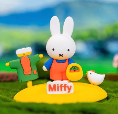 💡 Mercis Bv x Miffy With You Four Season Phone Stand One Random