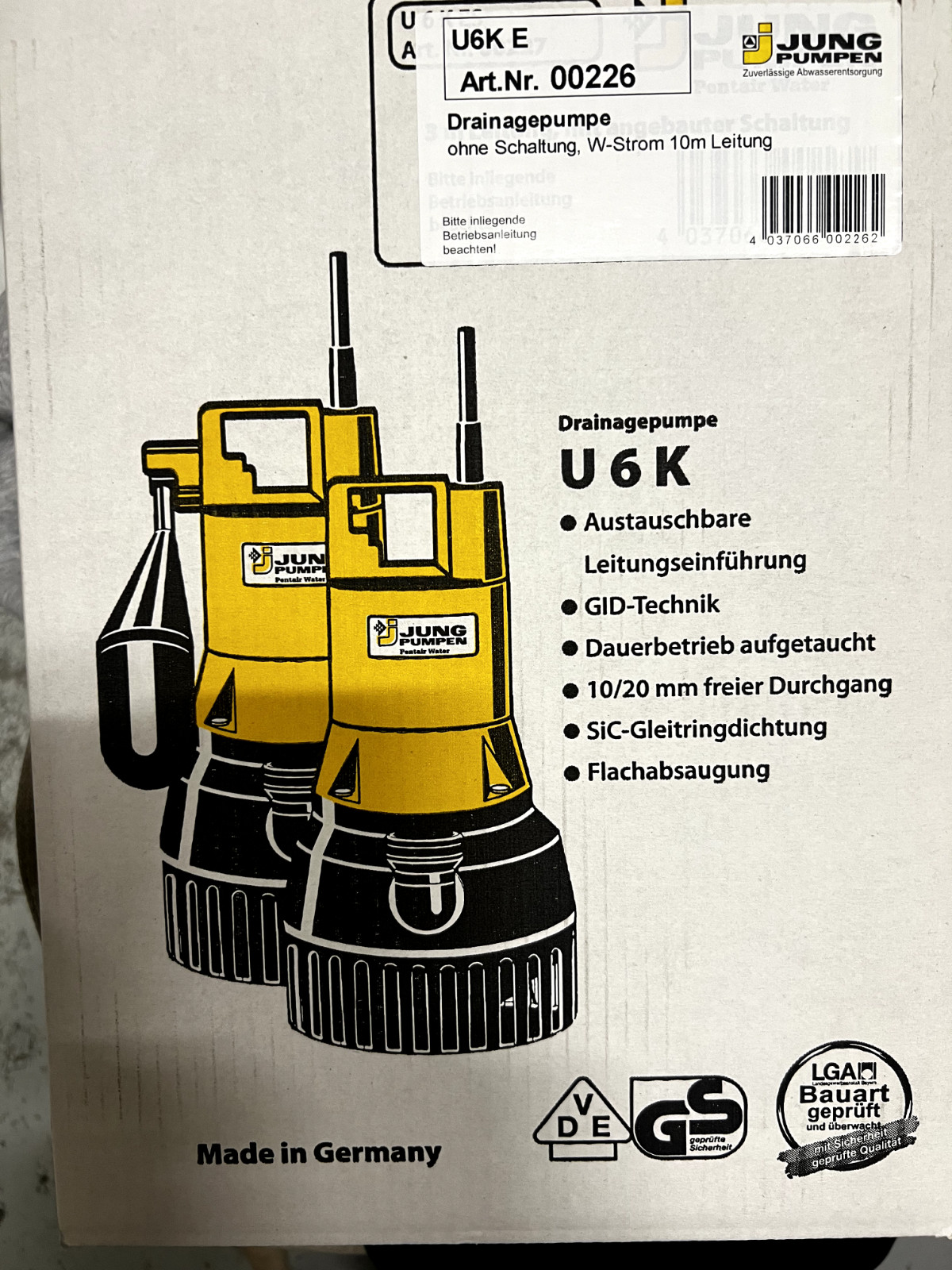 Pompe de drainage JUNG U6K E automatique pour assécher la cave vide