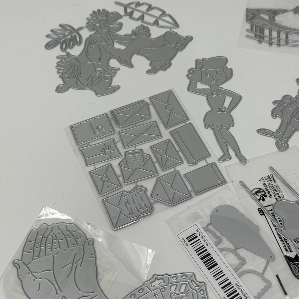 Paquete de 20 troquelados Thinlits mezcla aleatoria personajes animales vacaciones álbum de recortes Foto 2 de 4