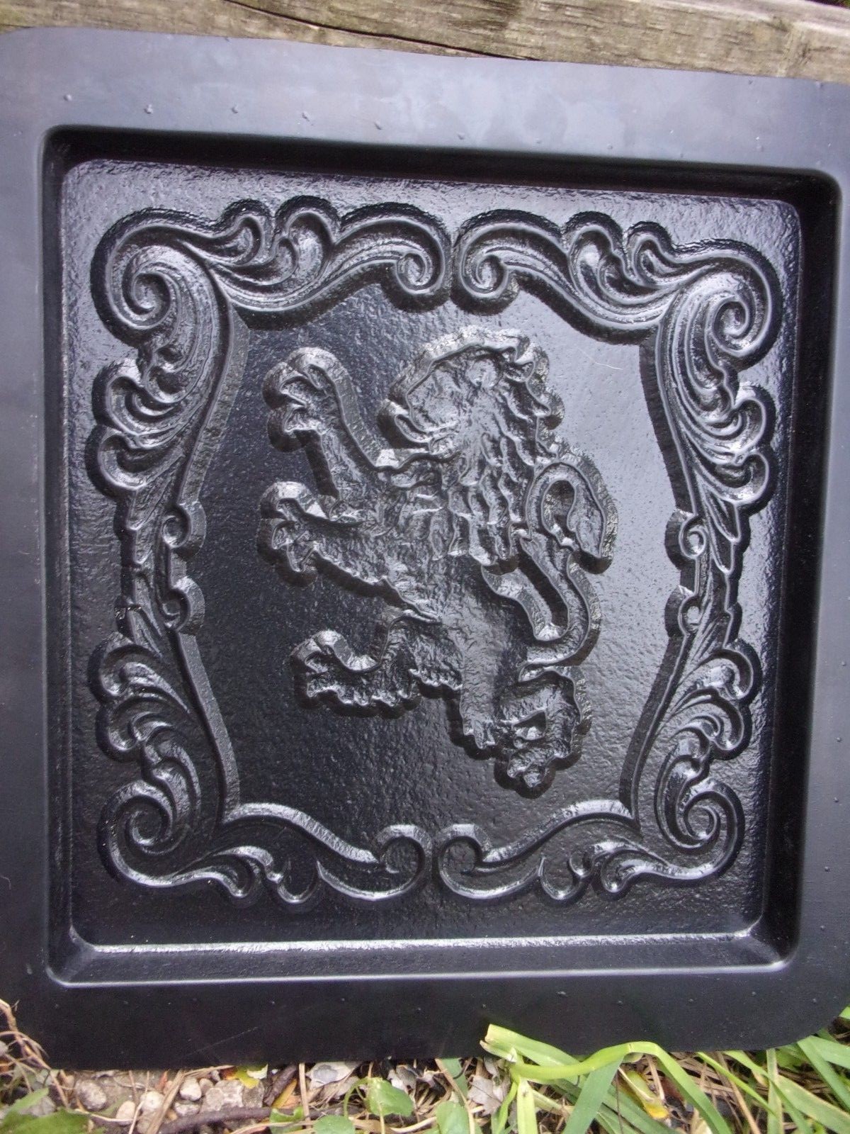 Medieval lion mold plaster cement ABS plastic mould facing left 11" x 10" x 3/4"