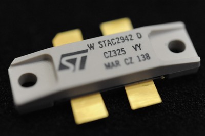 ONE 2SK109-E Original MITSUBISHI Dual J-FET NOS Made in