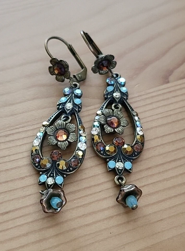 Серьги Michal Negrin коричневый цветок каплевидные с кристаллами Swarovski висячие - Изображение 2 из 4