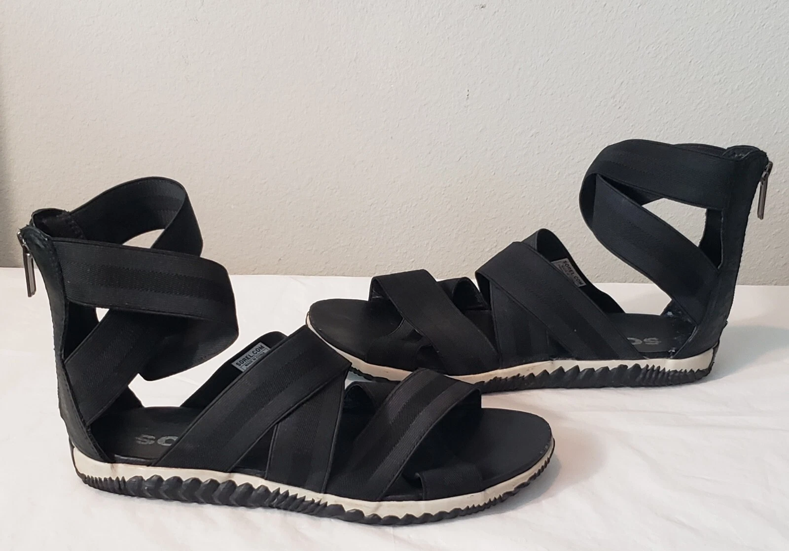 sorel out 'n about plus strap zip back minimalist gorp 