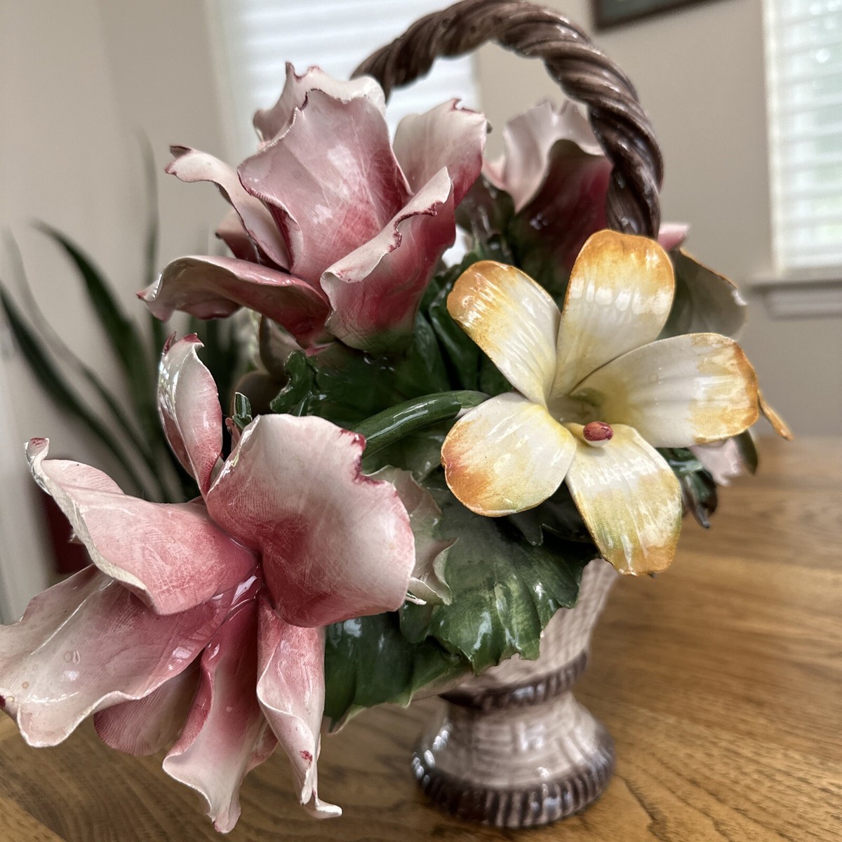 Rare Vintage Exquisite Italian CAPODIMONTE Large Porcelain Flower
