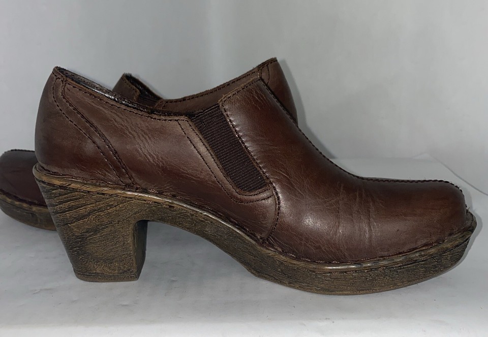 Born Womens Shoe Boots Sz 7.5 M Brown Leather 2.5” Heel Shoes Side Zip