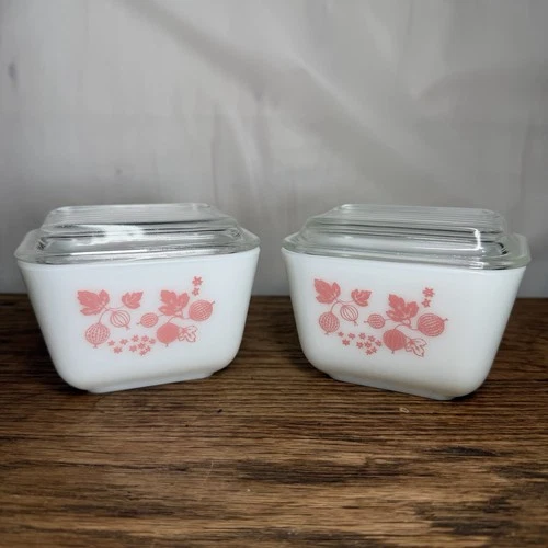 Vintage Pair PYREX Pink Gooseberry 501-B 1-1/2 Cup Refrigerator Dish & Lid