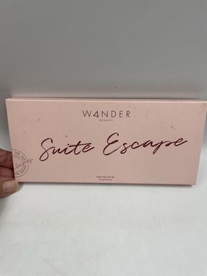 Wander Beauty Suite Escape Palette 10 Shades Matte and Shimmer