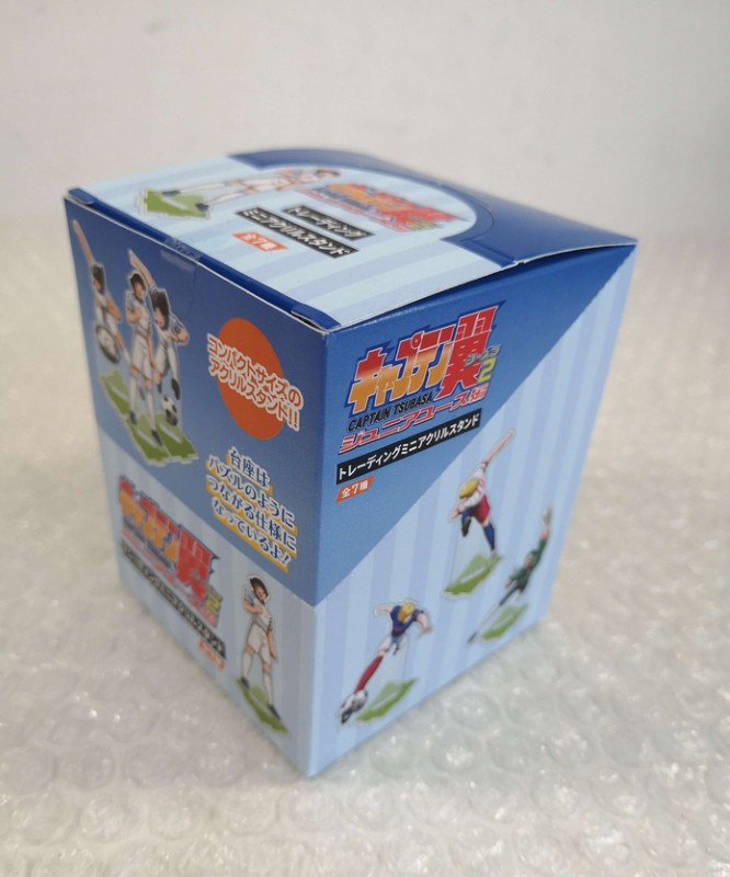 Mini stand acrylique Captain Tsubasa pour décorer votre bureau de gamer