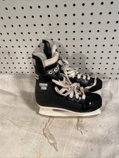 CCM Ice Skates Youth Skate Size 13 Black Champion 2000 Hockey Ice Skates