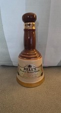 Bell’s. Wade Whisky Decanter, Brown/Cream, 24ct Gold Gilding, 18.75cl (13cm)