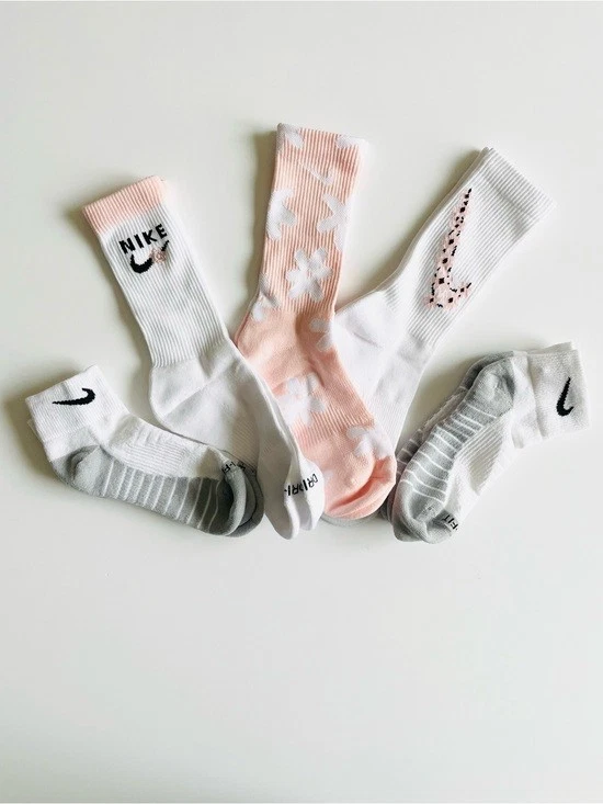 5PCS NEW Nike socks bundle - floral pink white, ankle and crew