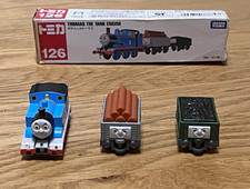Takara TOMY Thomas the Tank Engine N Gauge 1:150 MPN 126 + 2 Freight Cars