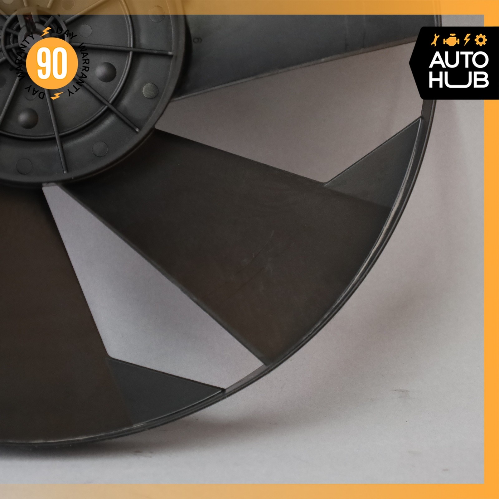 09-19 Maserati GranTurismo M145 Engine Motor Cooling Fan Blade OEM 45k