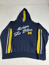 Colosseum Woman  s Large University Of Michigan Wolverines Pullover Hoodie