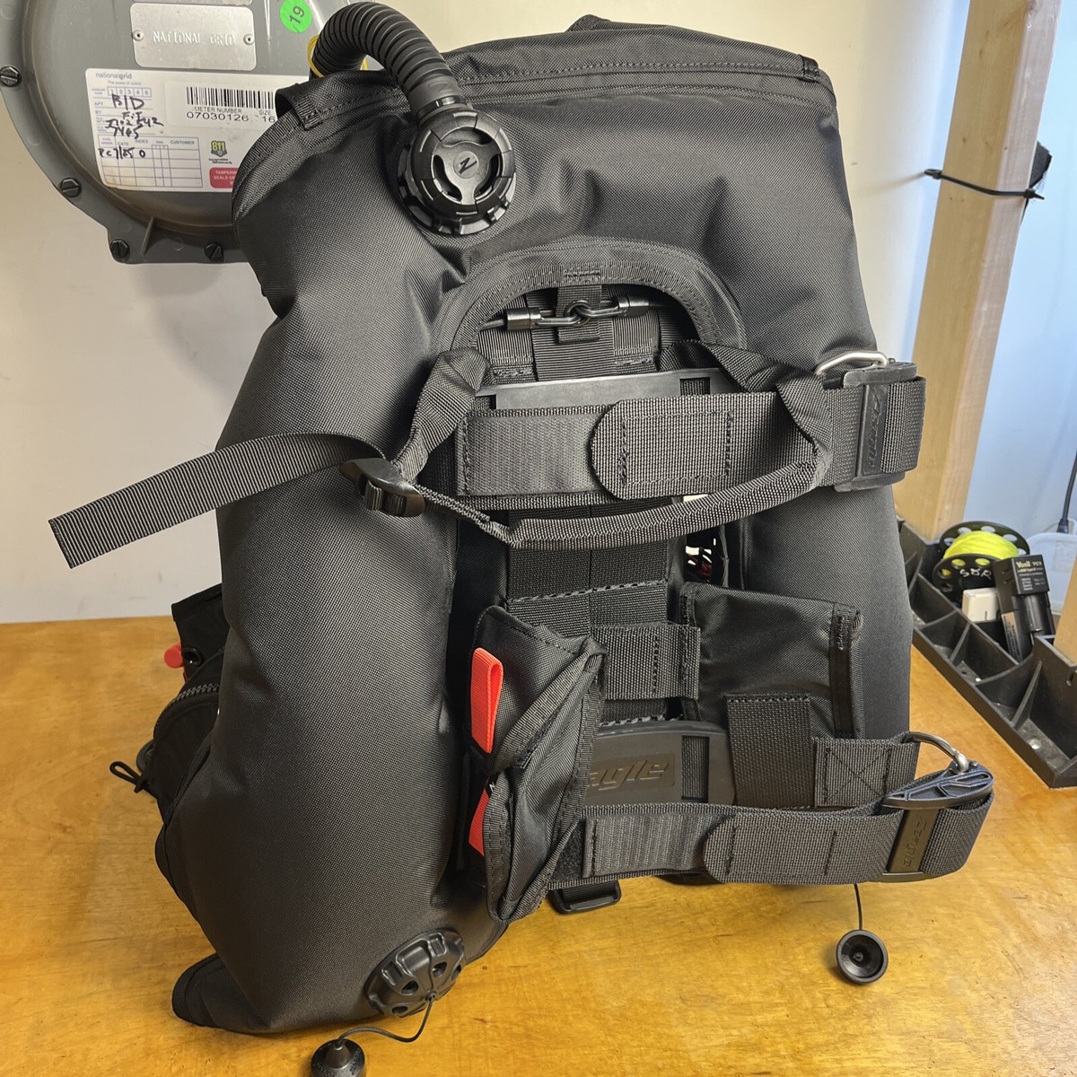 Zeagle Resort BCD Taille Large - Gilet De Plongée Noir/rouge - Neuf Avec Système D'échappement