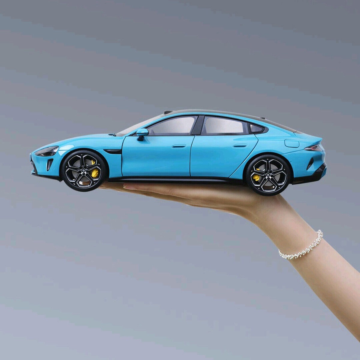 1:18 XIAOMI SU7 Official Alloy Car Model Diecast Metal Toy Vehicle