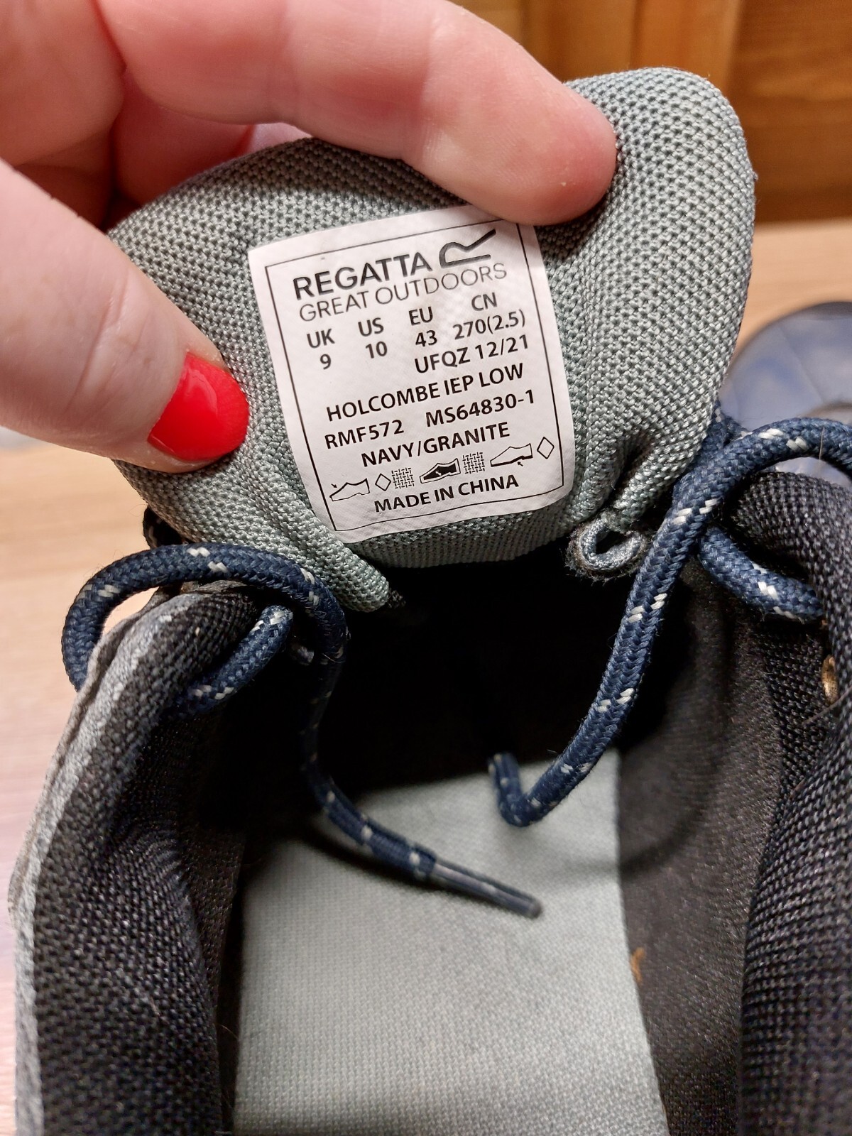 Mens Regatta Waterproof Walking Shoes Uk Size 9 Navy eBay