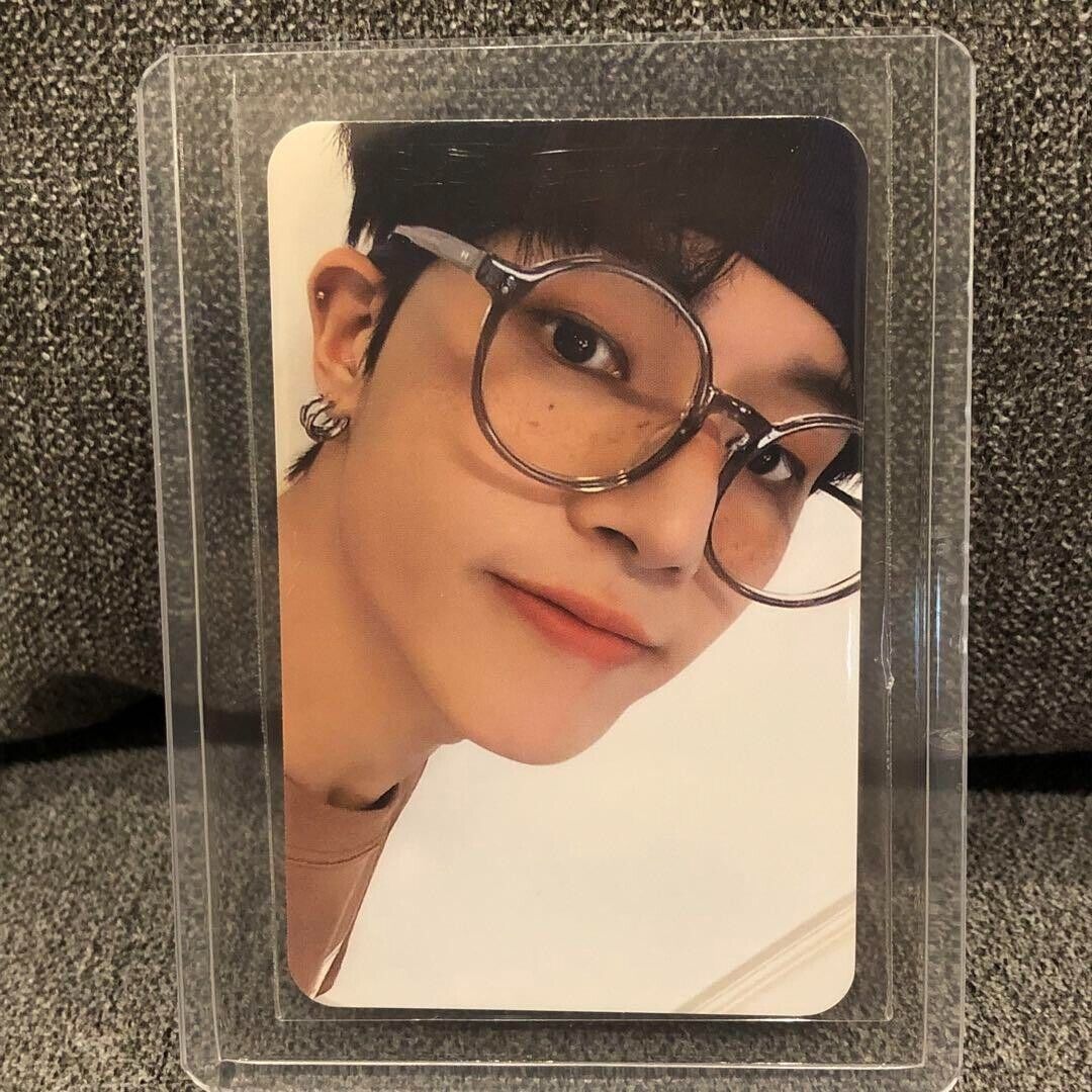 ATEEZ wonderwall Wooyoung Trading photocard 2022 MD round 3 ATEEZ wonderwall Wooyoung Trading photocard 2022 MD round 3