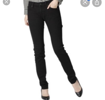 Uniqlo Women s Black Skinny Tapered Mid Rise Jeans 26 Size 2 EUC MSRP $59.99